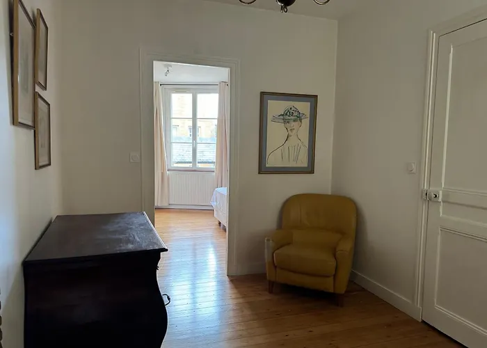 Maison De Proche Du Port Au Coeur Du Carre Des Arts De Апартаменти *